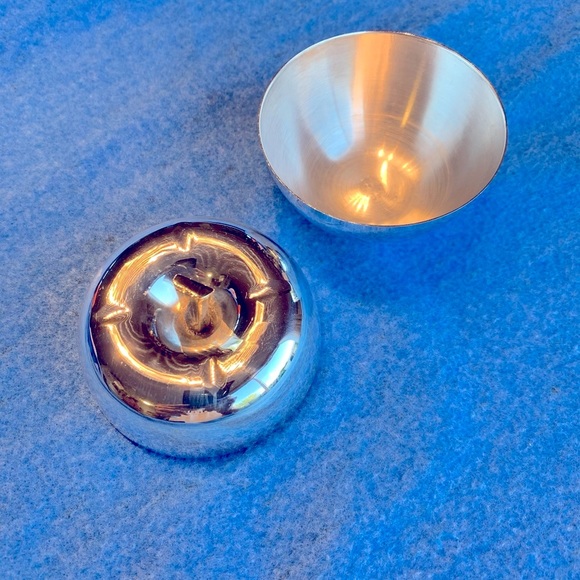 Apple Jewelry Box Hi Polish Silver Plated on Brass - Picture 6 of 6